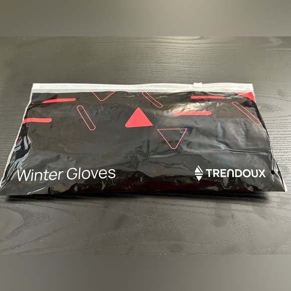 TRENDOUX Winter Gloves – Touch Screen Thermal Knit | Unisex | NWT | Black - Picture 2 of 4